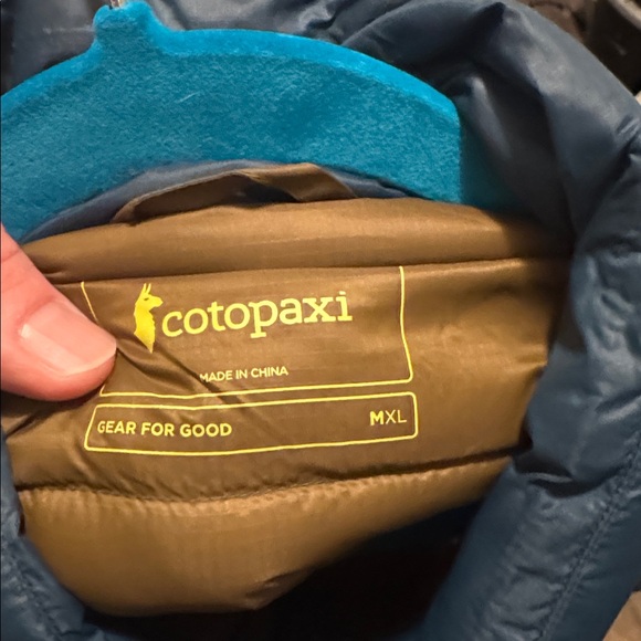 Cotopaxi Multicolor Puffer Vest - Picture 4 of 6
